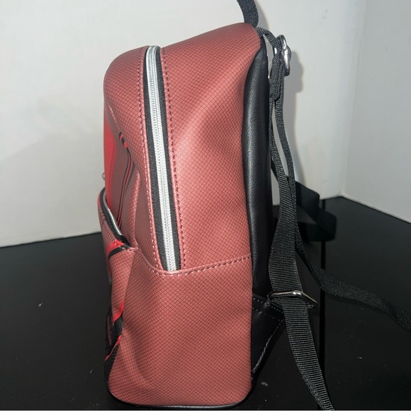 WandaVision mini backpack - Picture 2 of 9